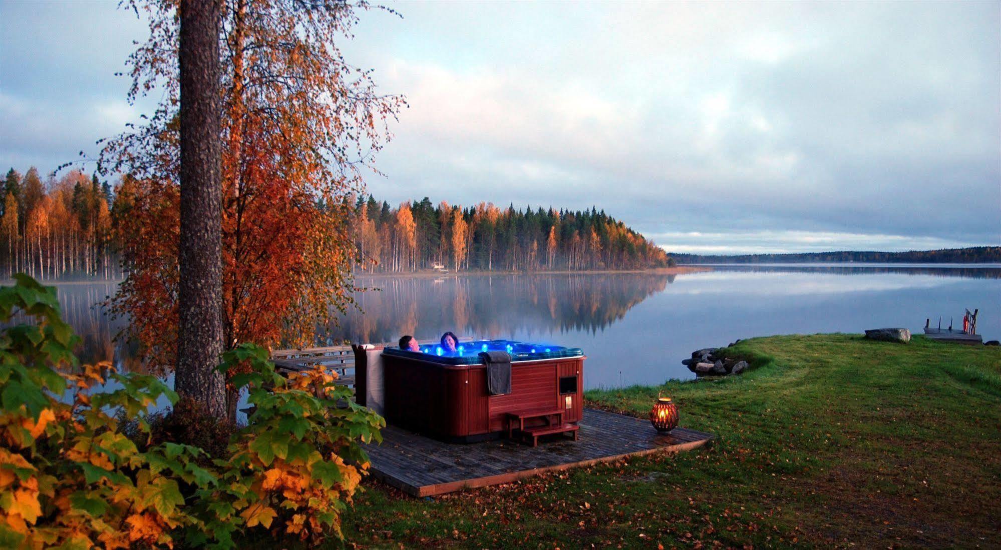 Revontuli Resort Rooms Hankasalmi Bagian luar foto